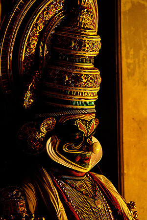 Kerala Kathakali artist, head-dress