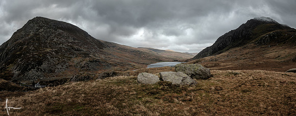 Ogwen valley with Llyn Ogwen, guarded by Carnedd Dafydd and mighty Tryfan, brooding chrome version
