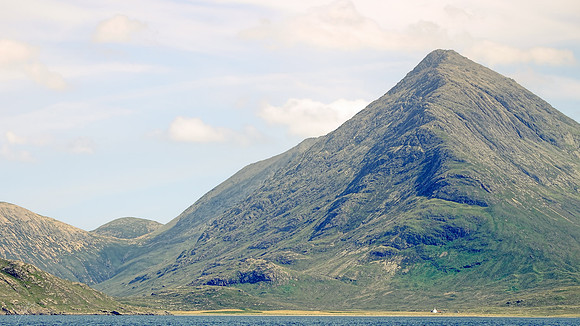 Bla Bheinn, from the Bella Jane