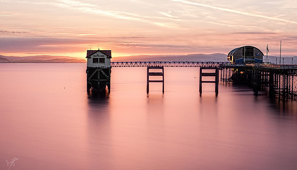 Sunrise at Mumbles pier
