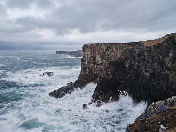 Where Harris meets sea