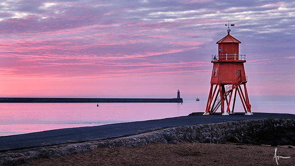 Herd groyne - pre dawn
